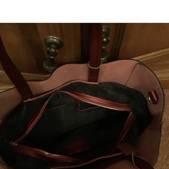 NWOT Burgundy Sheen Handbag Tote - Picture 4 of 5